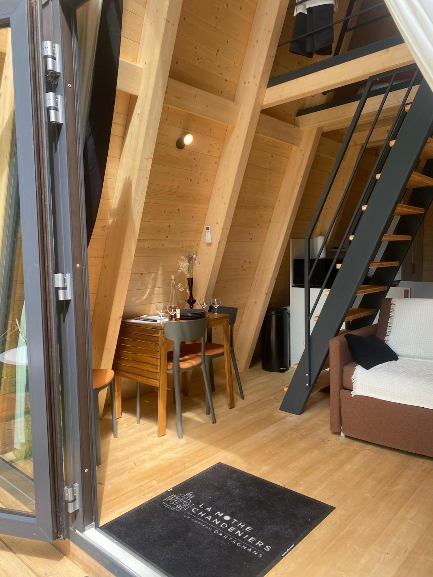 Ecolodges De Reve Dans Un Chateau De Conte De Fees Les-Trois-Moutiers エクステリア 写真